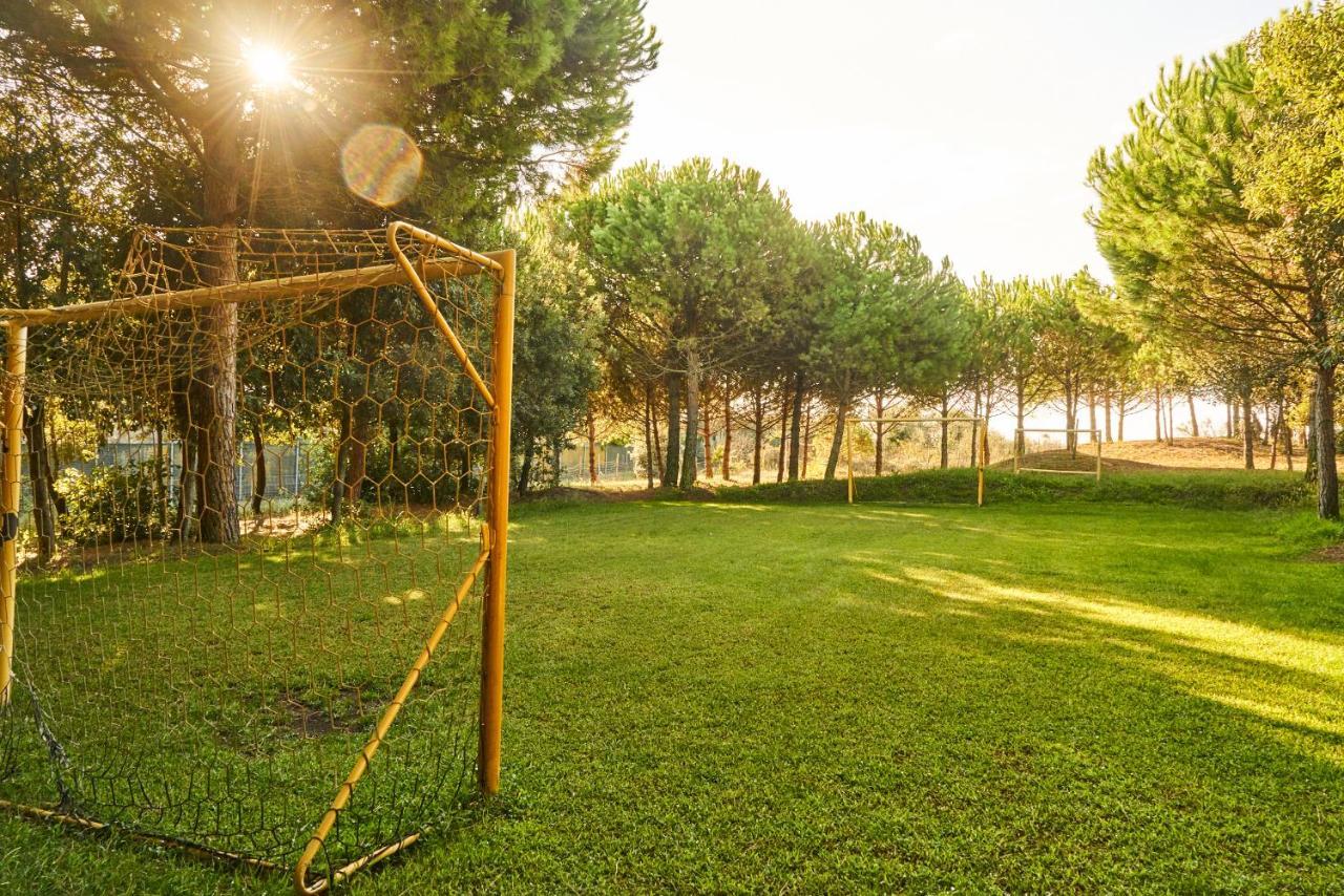 Aparthotel La Pineta Lido di Jesolo Bagian luar foto