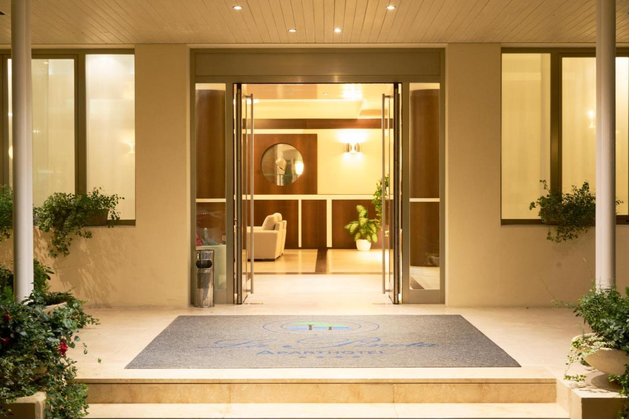 Aparthotel La Pineta Lido di Jesolo Bagian luar foto